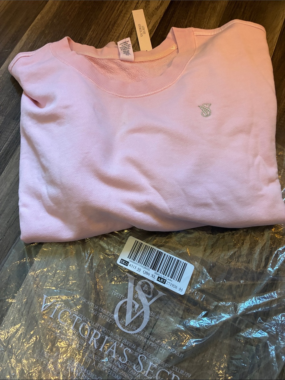 Victoria's Secret Pale Pink, Cropped Crewneck Sweatshirt- Size XL- NWT - Picture 11 of 11